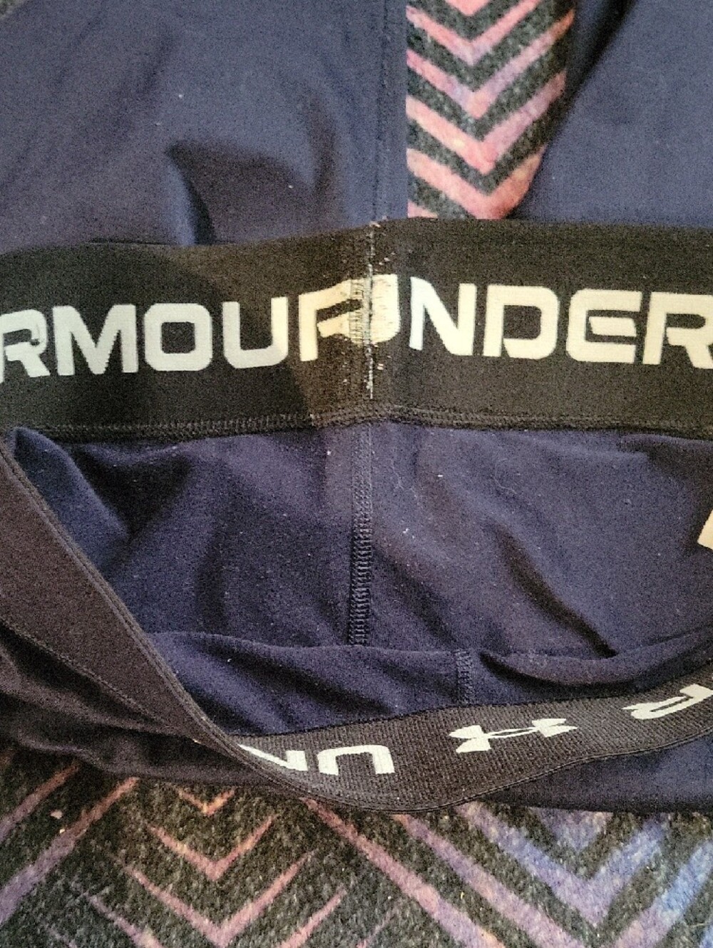 Under Armour Navy Blue Workout Leggings - Picture 4 of 4